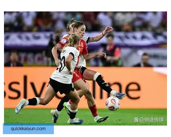 历史重演：经典逆转与绝杀时刻揭示足球赛事的魅力与激情