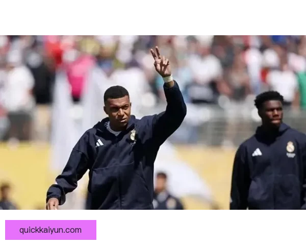 姆巴佩入选欧足联最佳阵容，本赛季表现稳健